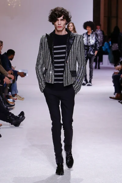 Look 90